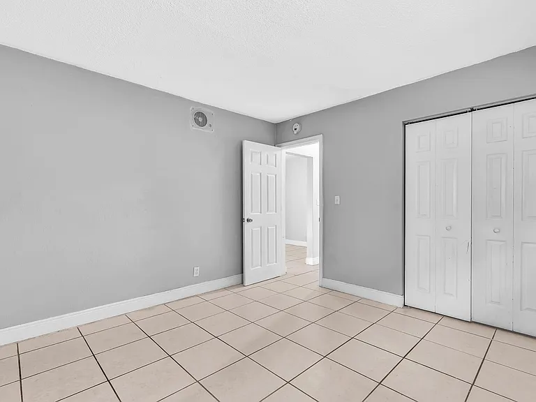 626 SW 14th Ave #212 — Photo 7