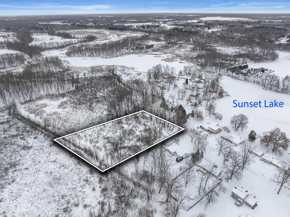 Bayview Dr, Vicksburg, MI 49097