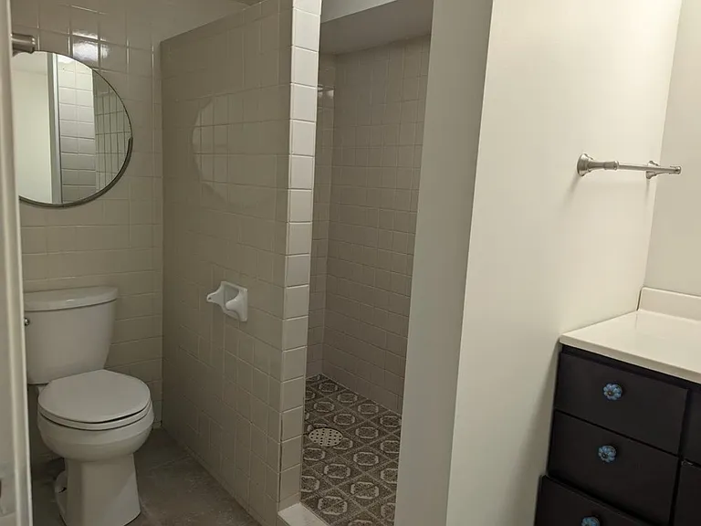750 Elm Ct — Photo 6