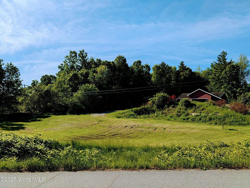 2nd image of 258 Middle Road