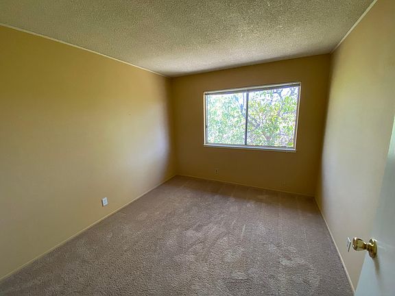 5th image of 631 Harvard Ave