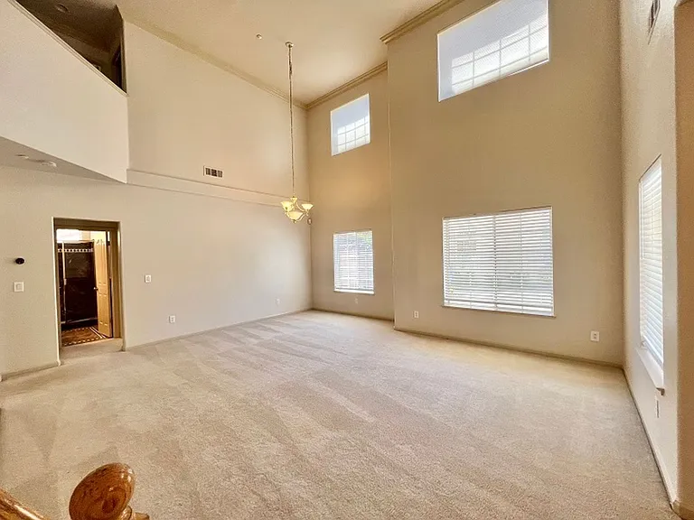1924 Shurtleff Ave — Photo 5