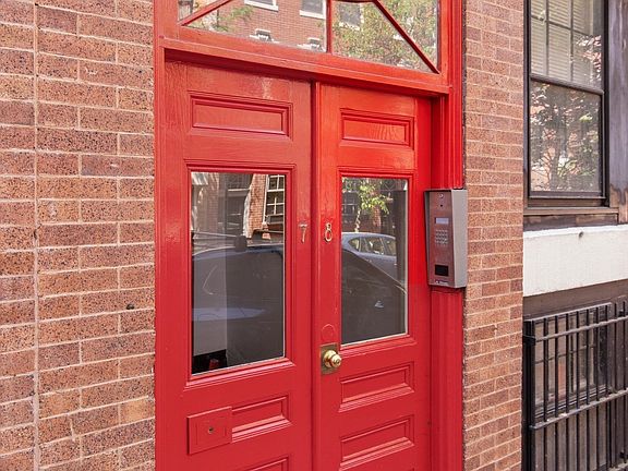 4th image of 78 Phillips St APT 3