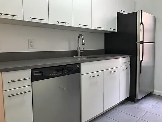 Rented by Reliance Realty Partners LLC  | media 25