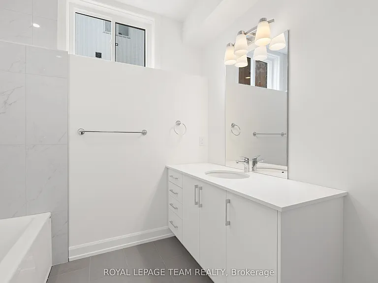 6954 Notre Dame St #C — Photo 27