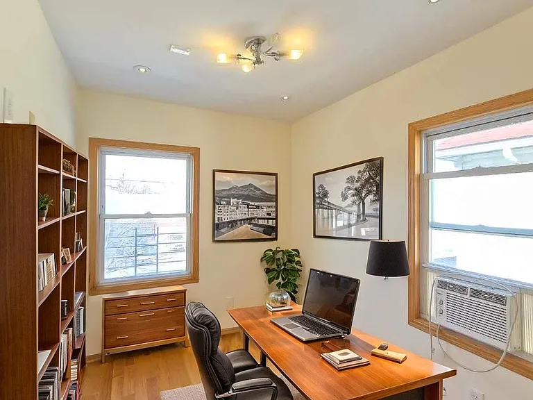2810 Avenue R #2 — Photo 4