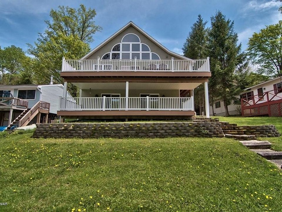 2nd image of 453 E Shore