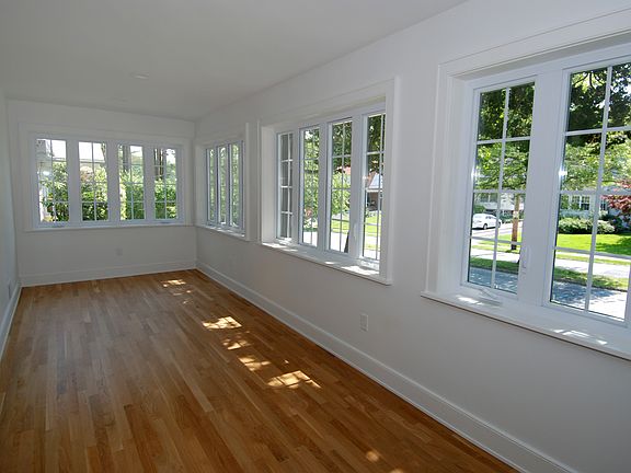 3rd image of 14 Myrtle Blvd