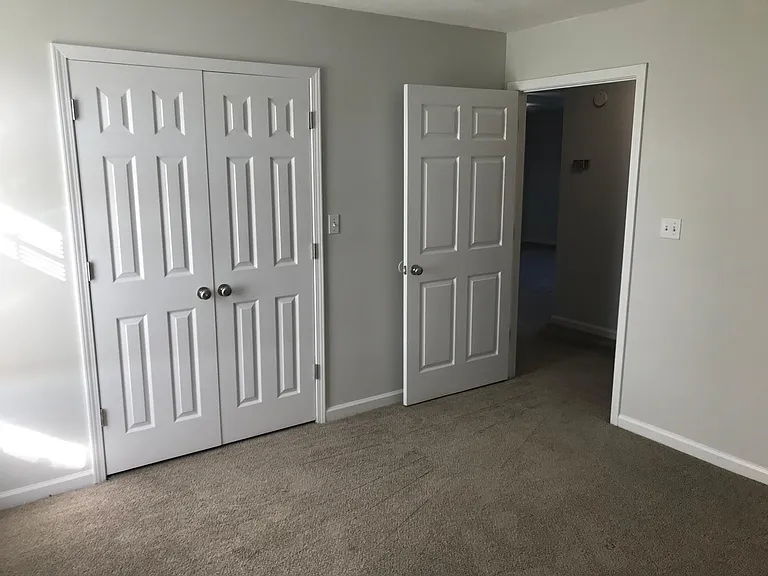 100 Murphy Rd — Photo 8