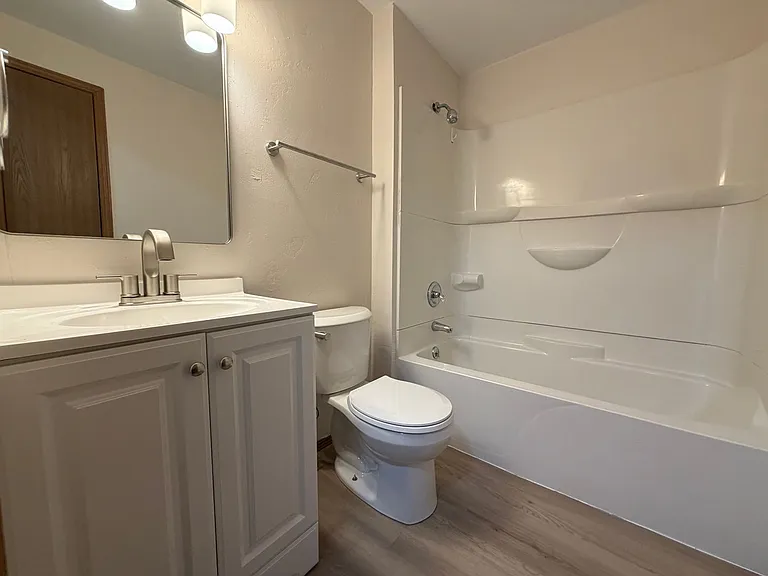 2709 Humboldt Rd — Photo 11