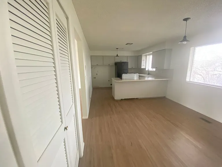 1428 W 300 N — Photo 8