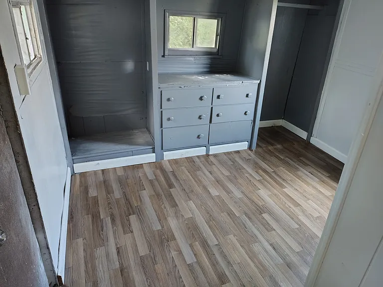 108 Grant St — Photo 3
