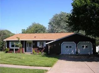 4851 Avellino Dr, Erie, PA 16510