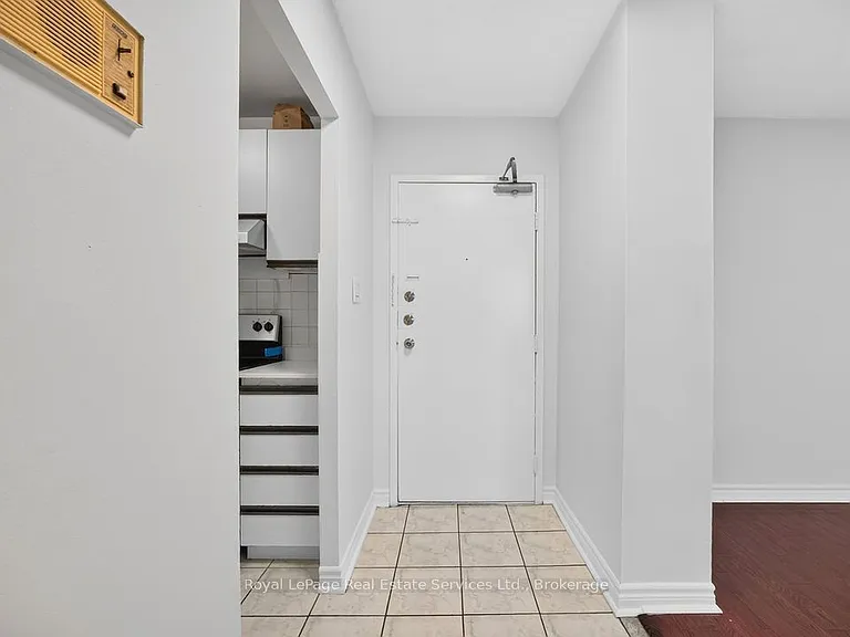 390 Dixon Rd #1406 — Photo 4