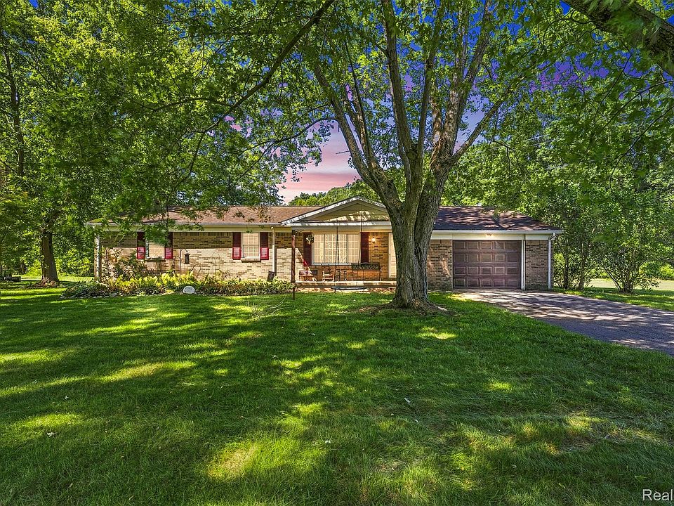 1st image of 12465 Tuscola Rd