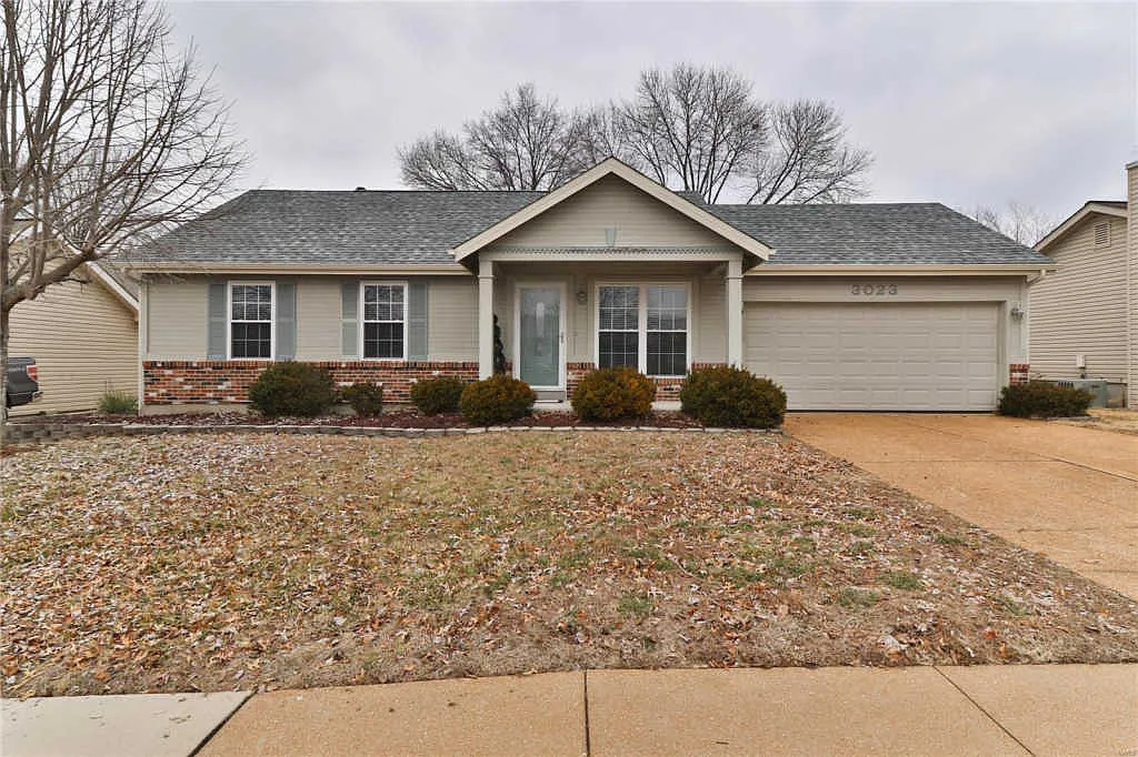 3023 Blue Mountain Dr photo 1