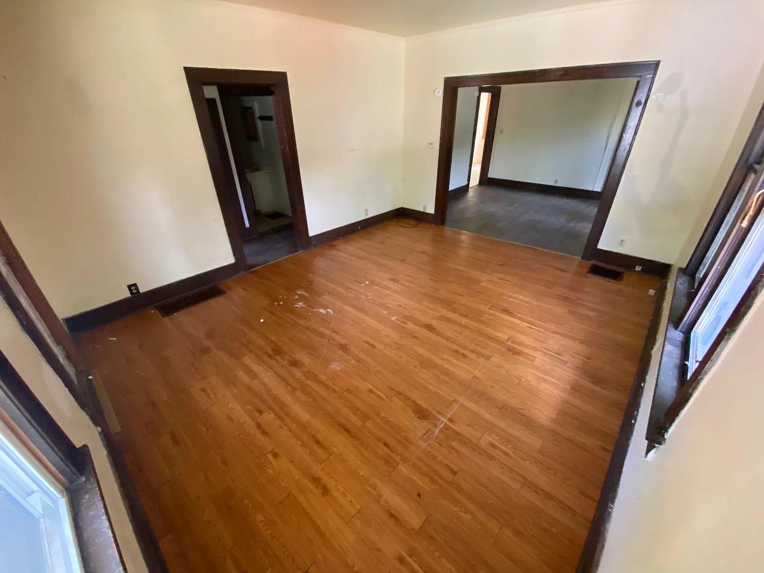 3 bed, $1,299 — Photo 2