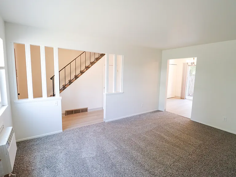 1924 Pecan St #2 — Photo 6