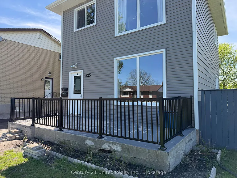 825 Cameron St #A — Photo 2
