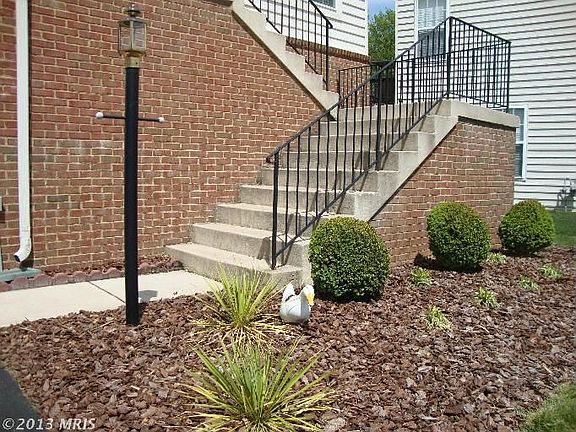 3rd image of 7592 Lindberg Dr