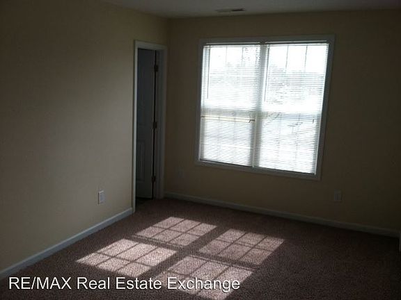 5th image of 3709-A Hillcrest Dr