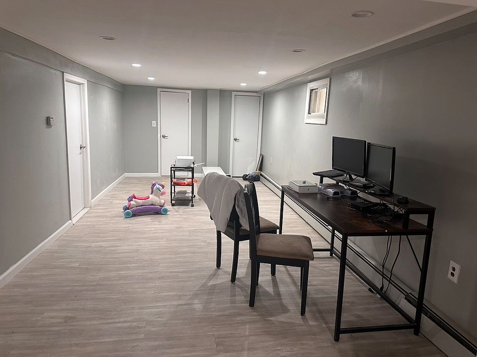 1st image of 22007 99th Ave #Basement