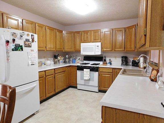 3rd image of 4087 Zola Ln