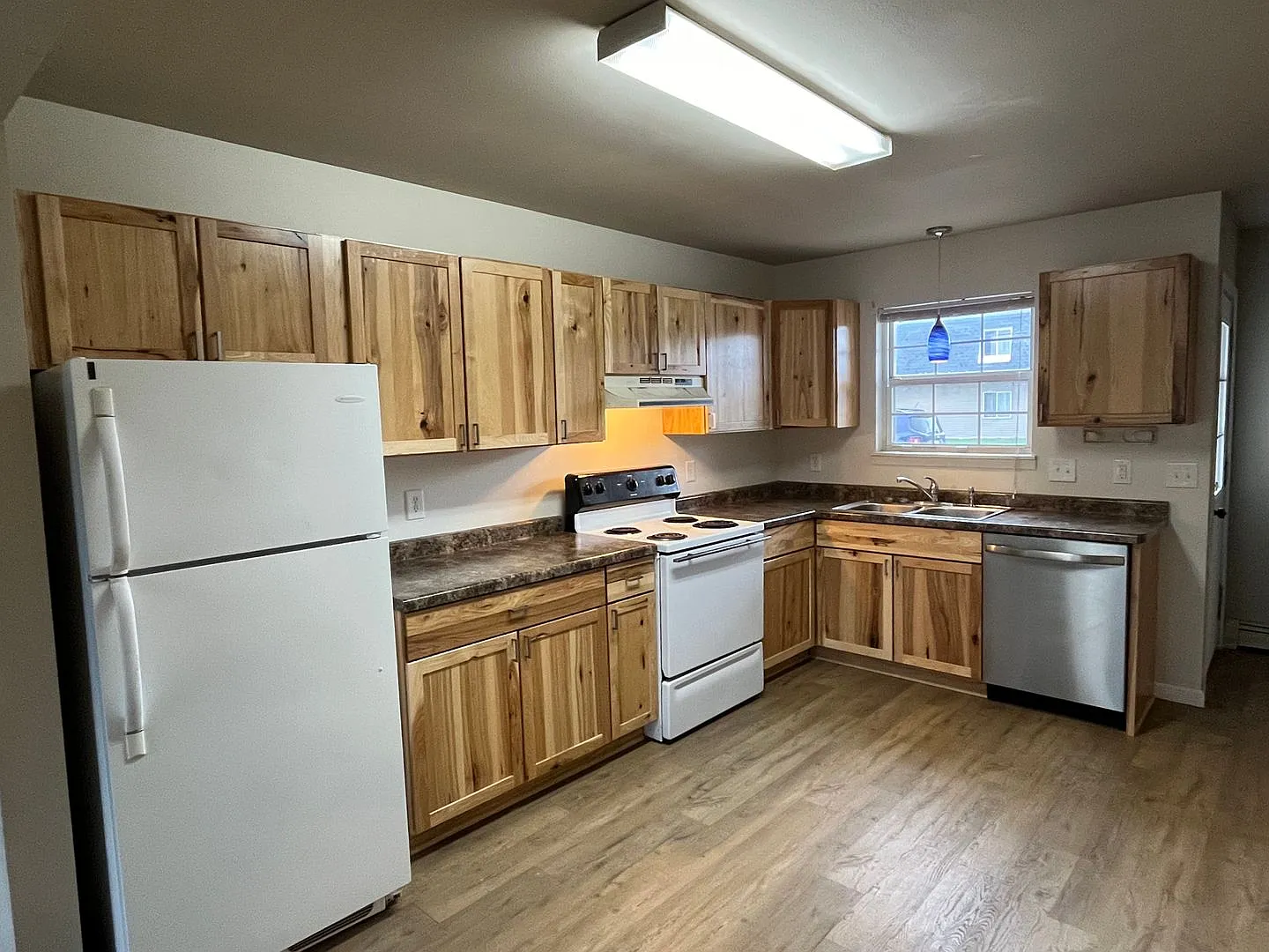 2448 4th Ave — Photo 3