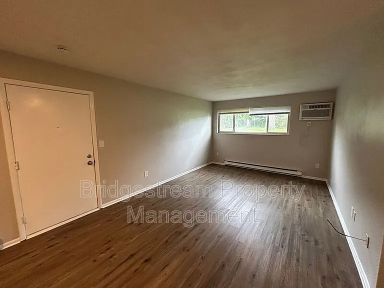 75 N Gebhart Church Rd #C — Photo 7