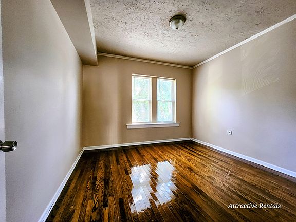 3rd image of 2650 E 78th St #4