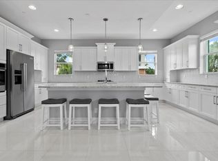 7118 Edison Pl, Palm Beach Gardens, FL 33418