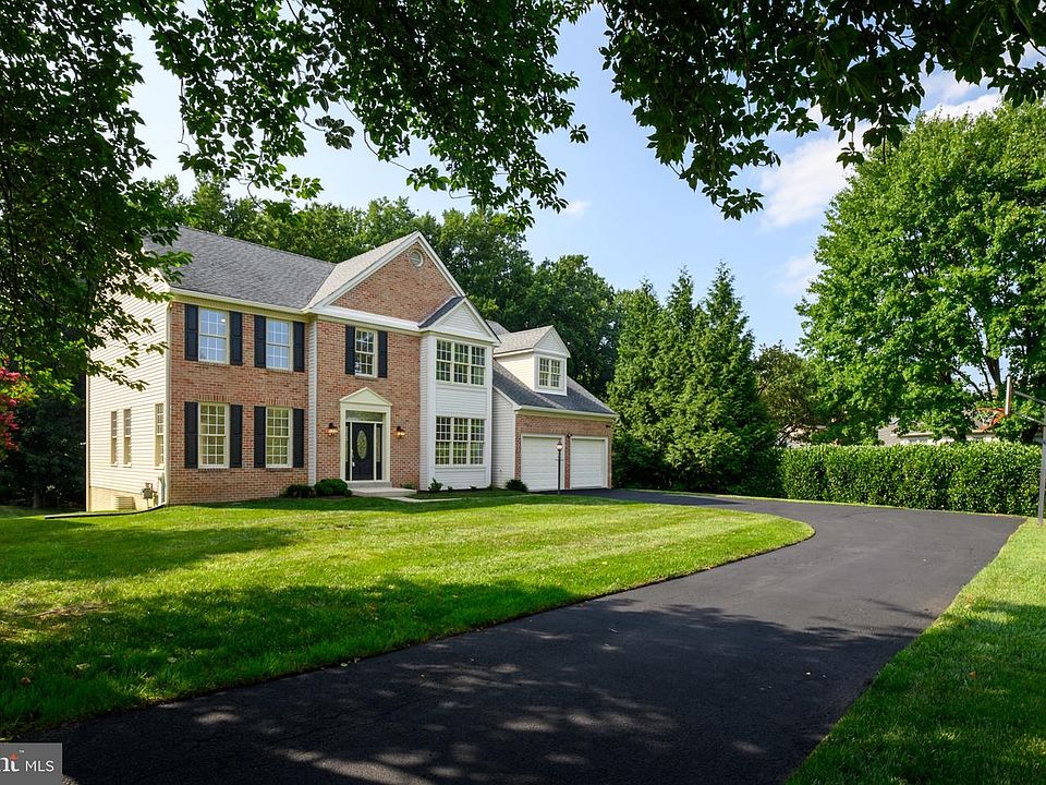 1st image of 10304 Preakness Pl