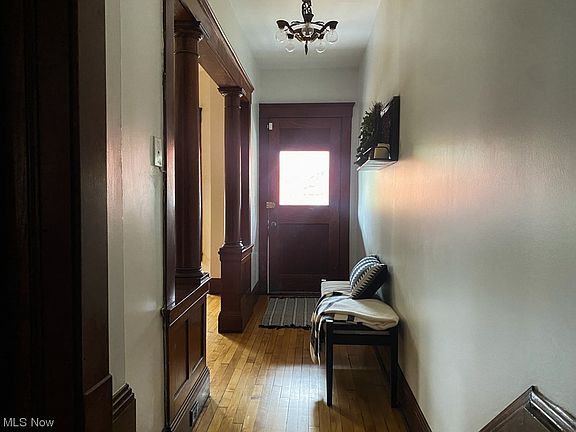 3rd image of 1029 Kenilworth Ave