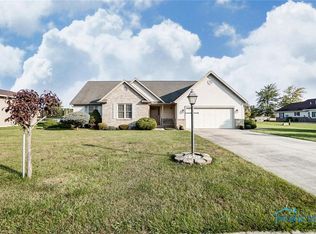 247 Chippewa Dr #6, Ottawa, OH 45875