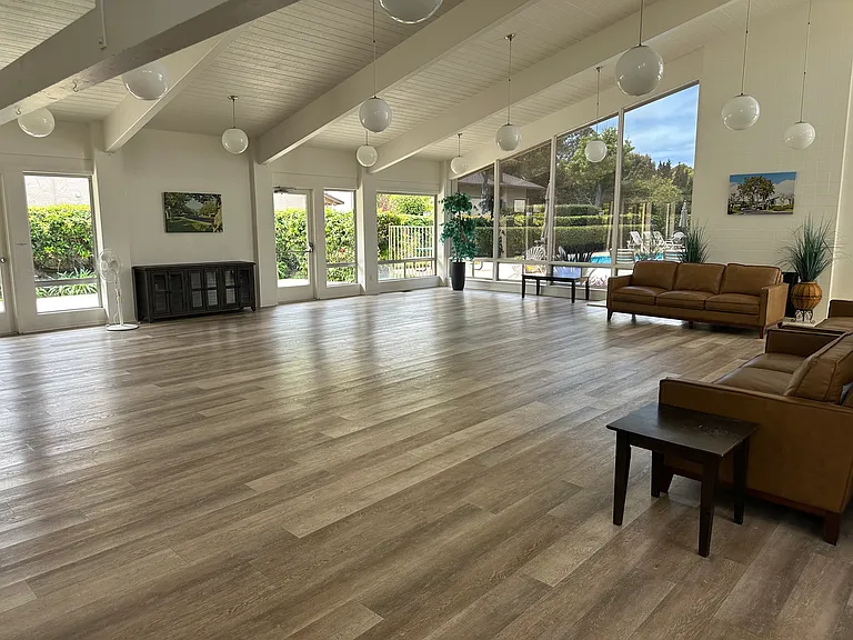 5048 Calle Real #B — Photo 30