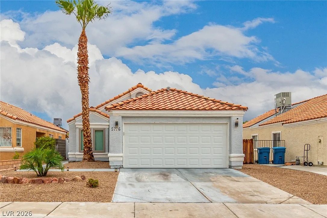 2 bed, 2.0 bath, 1168 sqft, $1,800 — Photo 1