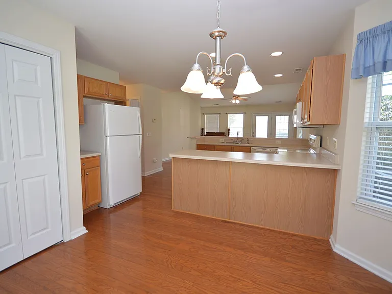 3615 Bison Hill Ln — Photo 11