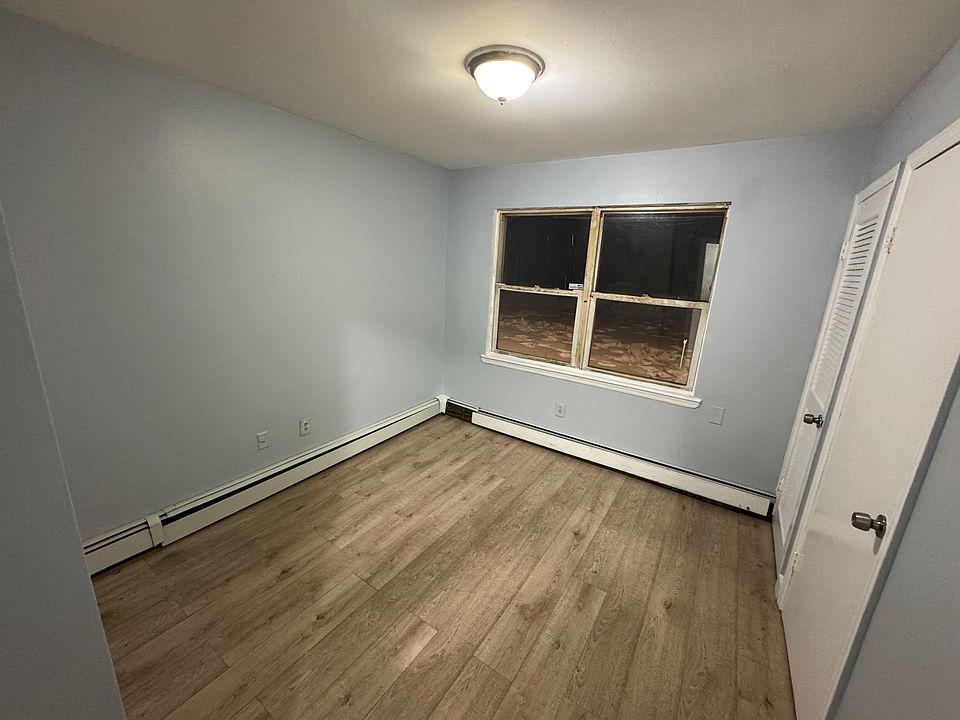 1st image of 267 Park Ave #C4