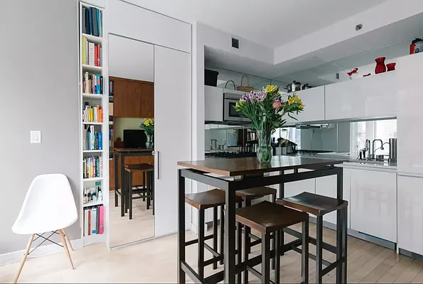 Rented by Compass | media 31