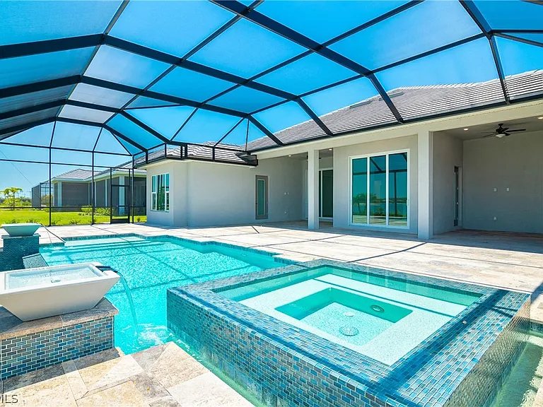 18837 Wildblue Blvd — Photo 35