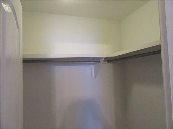 4th image of 471A E Lake Francis Dr