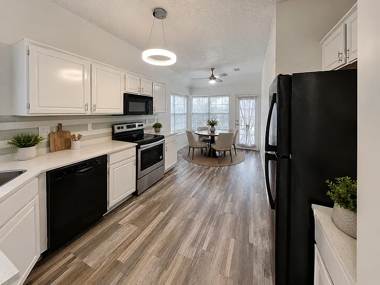 2829 Salado Trl — Photo 20