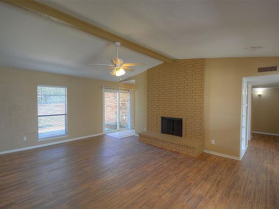 3rd image of 6607 Greenfield Dr