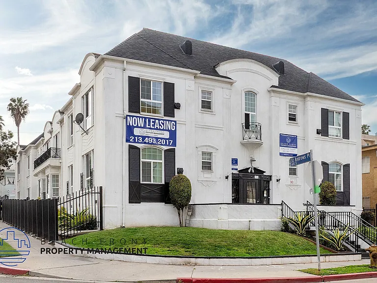 3900 Ingrahm St. — Photo 13