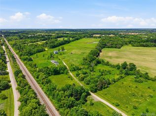 12229 Baldwin Rd, Gaines, MI 48436