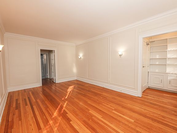 4th image of 1010 Hinman Ave APT 2n
