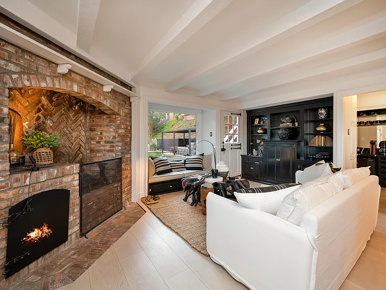 3100 Coldwater Canyon Ave — Photo 34