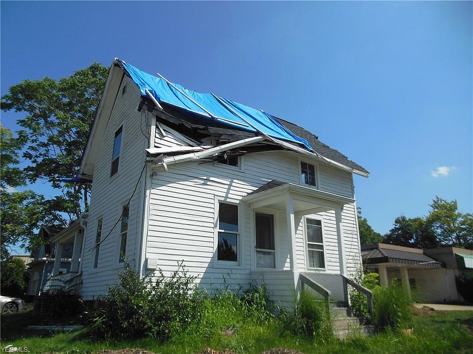 1st image of 402 S Elmwood Ave