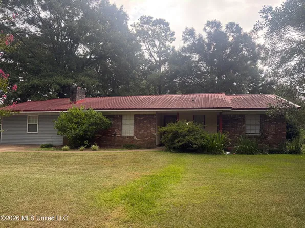 615 Pittman Dr, Mendenhall, MS 39114