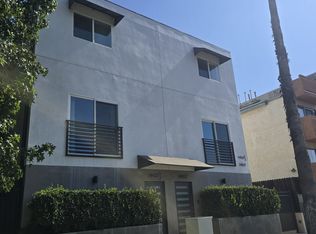 14427 Tiara St, Van Nuys, CA 91401